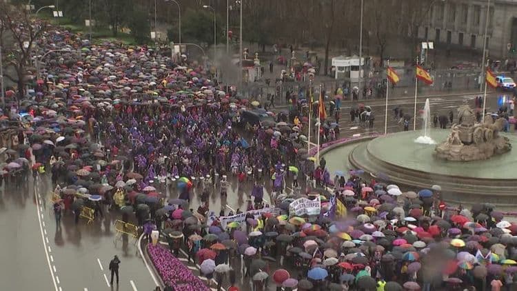 Dia Internacional da Mulher: Manifestações Globais em Prol da Igualdade