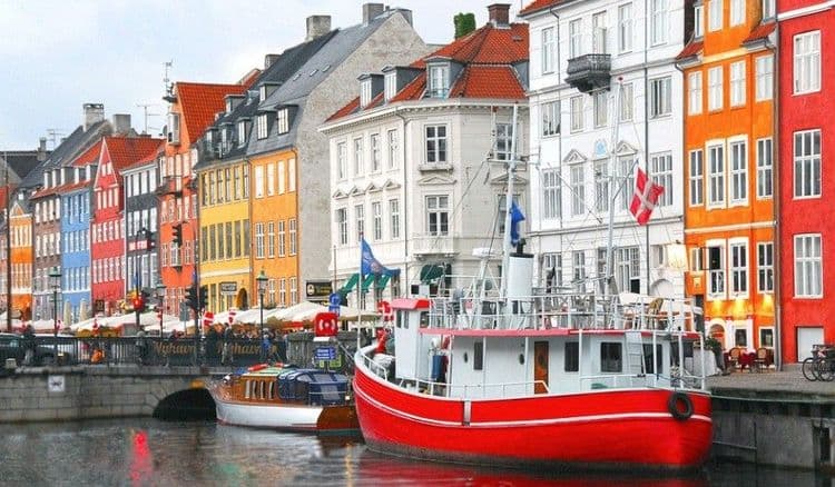 Copenhague é eleita a cidade mais feliz do mundo, famosa por suas ciclovias e estilo de vida saudável. Reprodução: Globo
