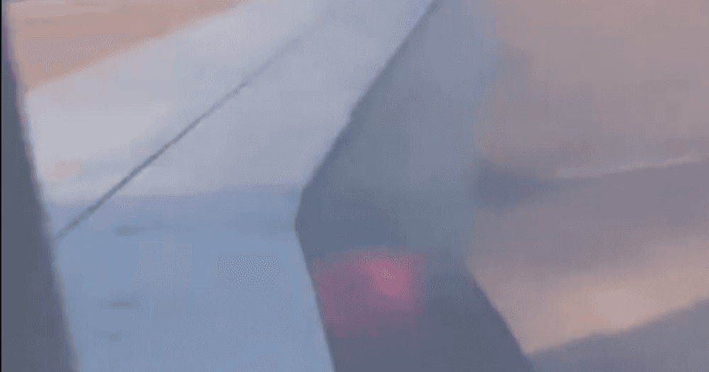 Avião da United Airlines pega fogo em Houston
