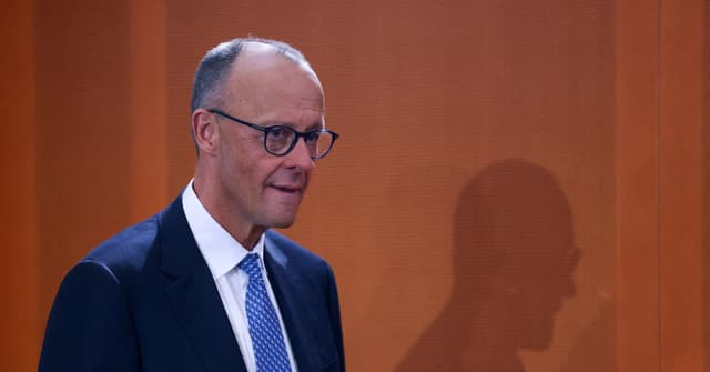 Chanceler alemão Friedrich Merz inicia sua primeira viagem oficial para França e Polônia. Reprodução: Reuters