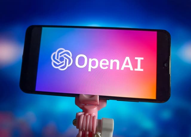 OpenAI enfrenta pressão crescente para expandir sua equipe sob nova liderança de recrutamento. Reprodução: Business Insider