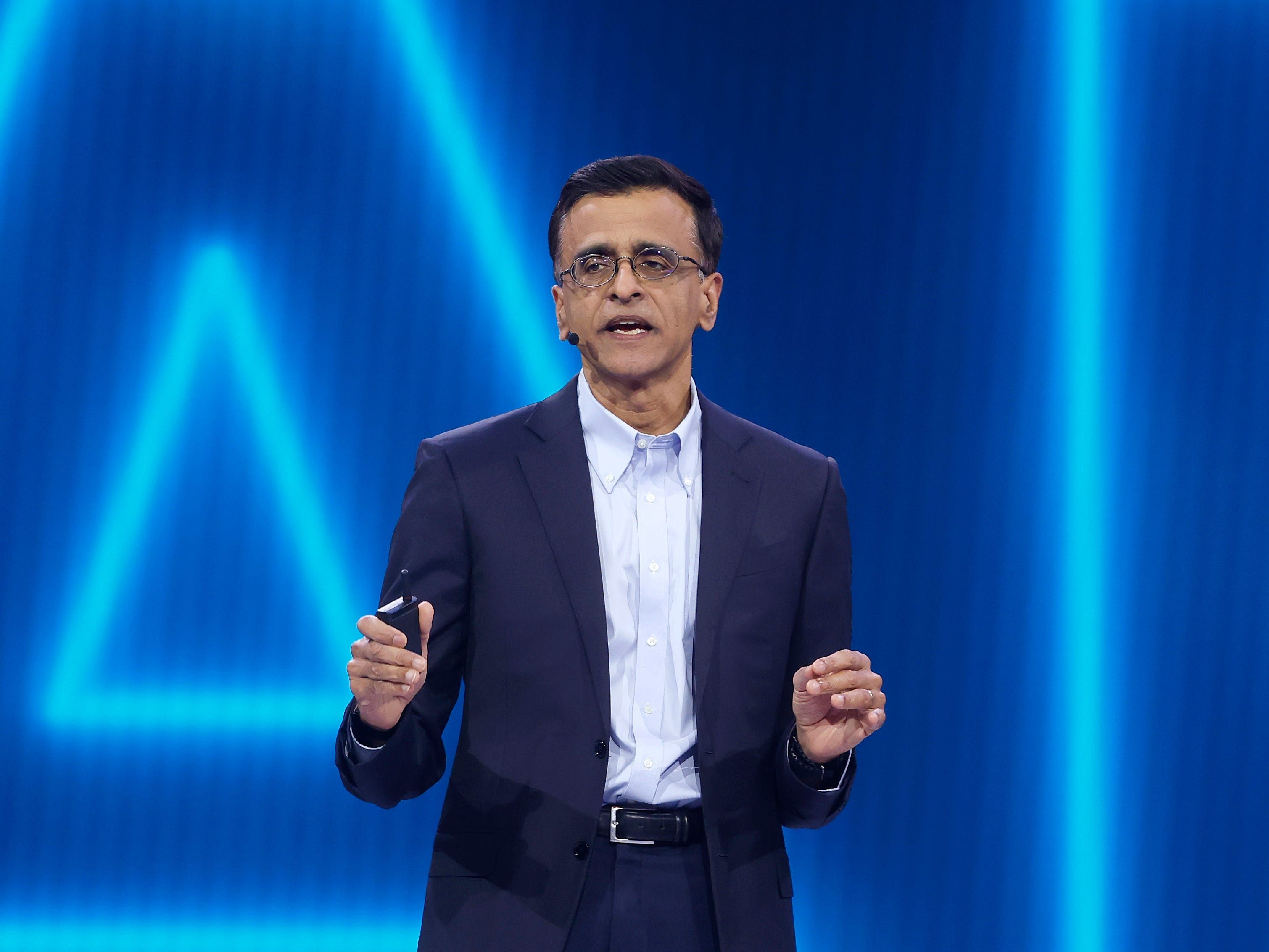 CEO da Snowflake alerta que gigantes de software podem virar simples tubo de dados para IA.. Reprodução: Businessinsider