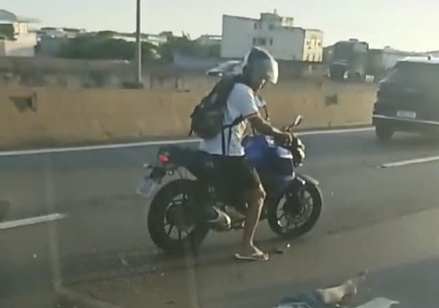 Polícia Civil investiga furto de celular durante arrastão