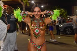 Isabelle Nogueira deixa o posto de musa da Grande Rio após lesão no tornozelo. Reprodução: Gshow