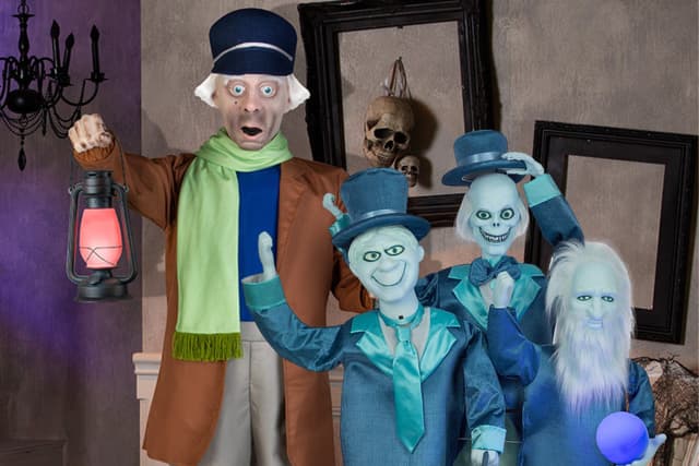 Animatrônicos de Halloween são destaque na nova coleção de verão da Lowe's. Reprodução: Gizmodo