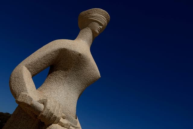 Fachada do STF em Brasília ilustra debate sobre o alto custo do Judiciário. Legenda da imagem. Reprodução: Retorno do item 11