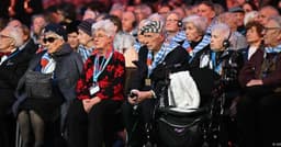 Sobreviventes de Auschwitz pedem alerta contra ódio