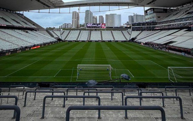 Corinthians e Vasco entram em campo na decisão da Copa do Brasil ao vivo.. Reprodução: Esporte