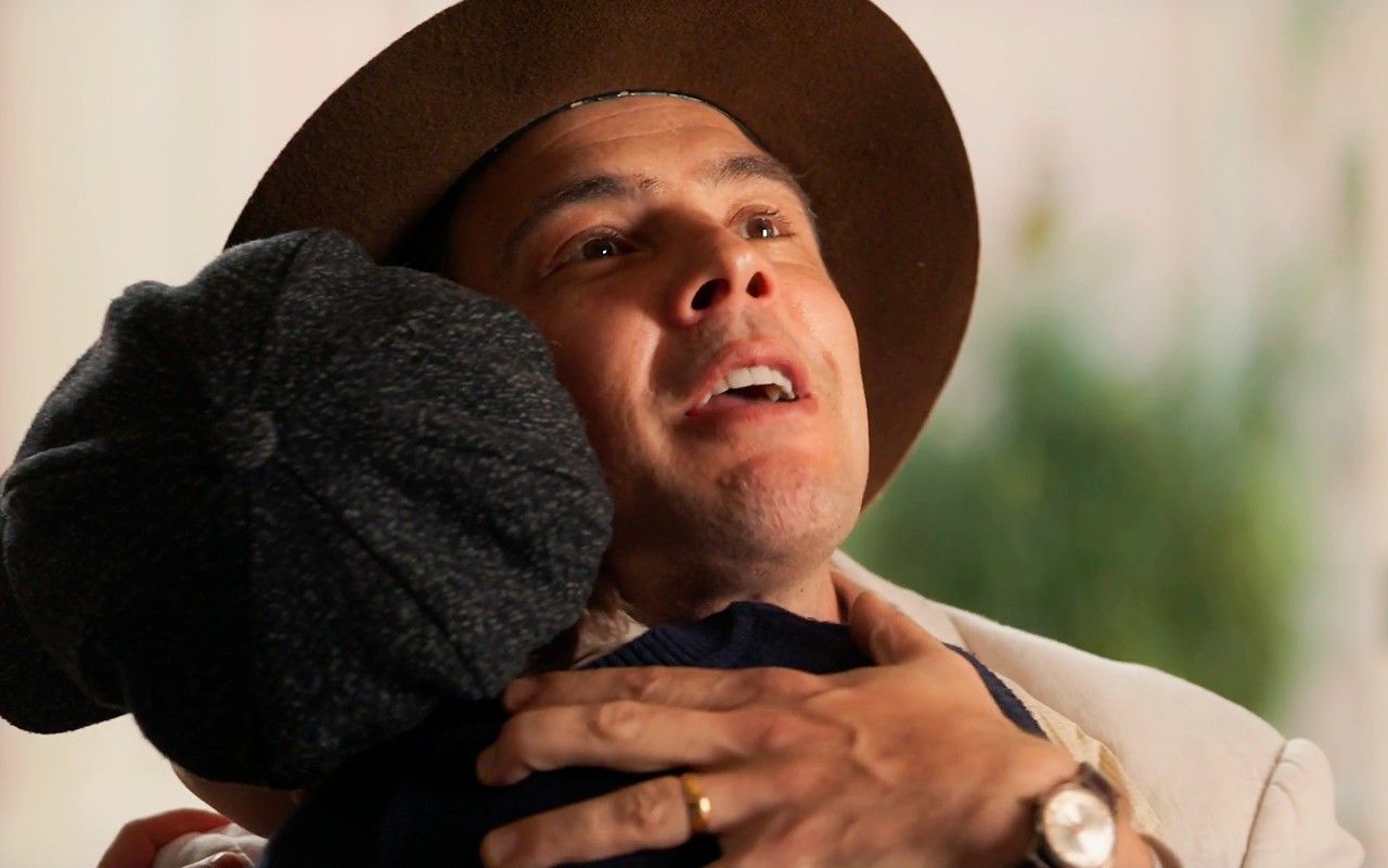 Candinho e Samir fogem para o sítio.. Reprodução: Gshow