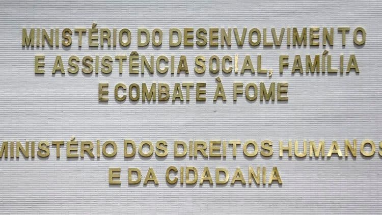 Governo suspende pagamentos a ONG por irregularidades