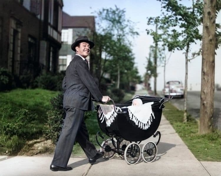 A evolução da paternidade: de provedores a cuidadores ativos nas famílias.; Legenda da imagem. Reprodução: Business Insider