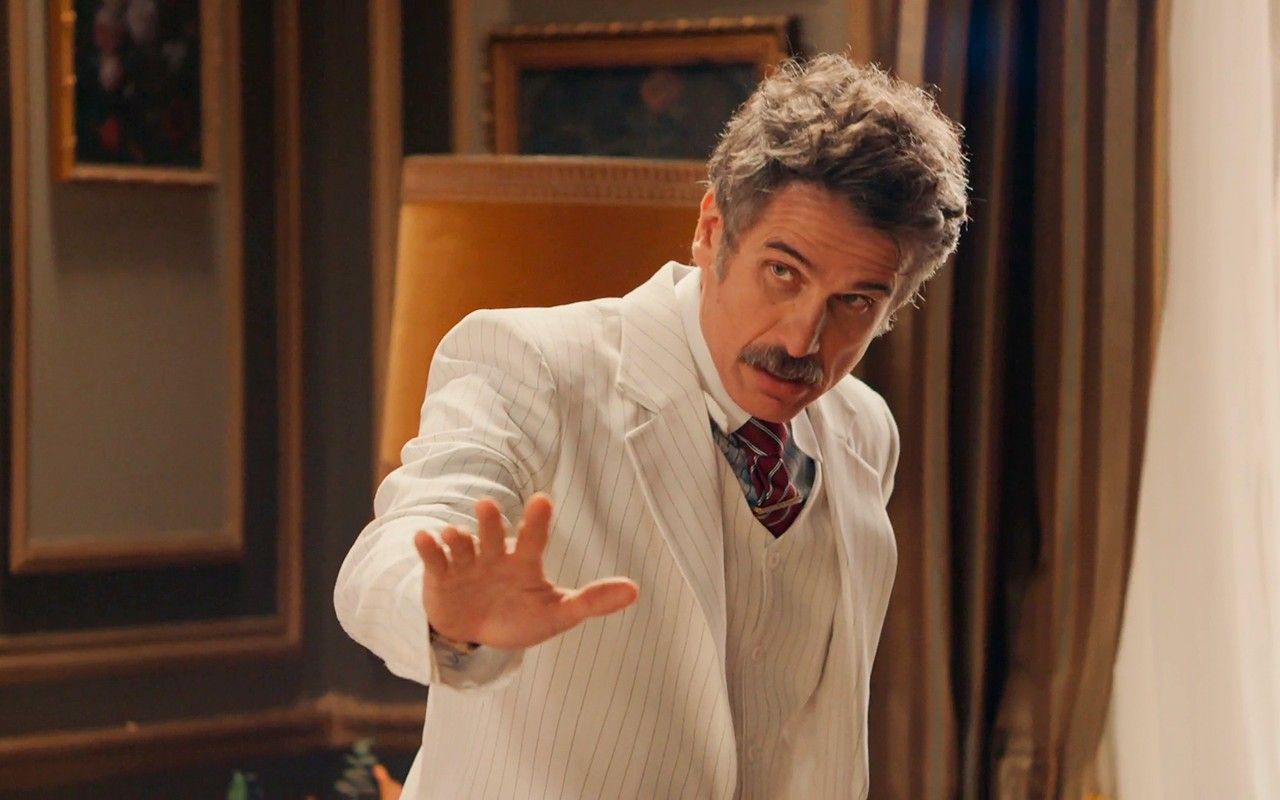 Sandra coloca em ação plano de sequestrar Anabela em Êta Mundo Melhor. Reprodução: Gshow