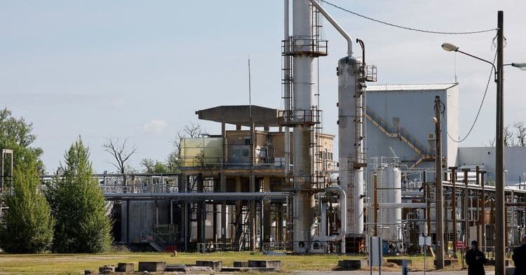 França Reinicia Produção de Pólvora em Crise