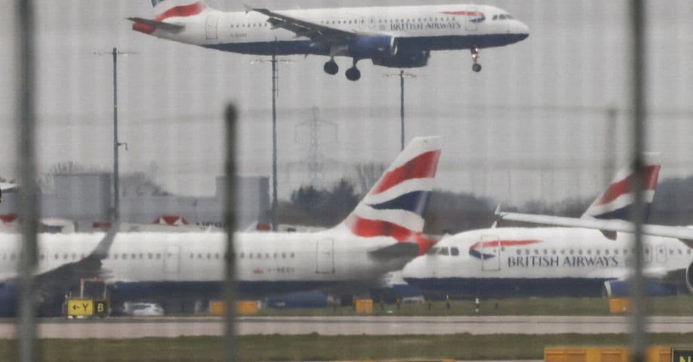 Fechamento do Aeroporto Heathrow Gera Polêmica em 2025