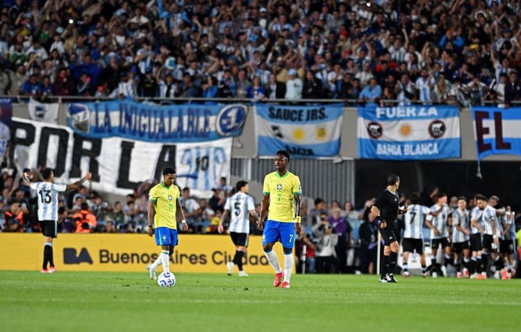 Vinicius Junior Aponta Mudanças Necessárias na Seleção Brasileira