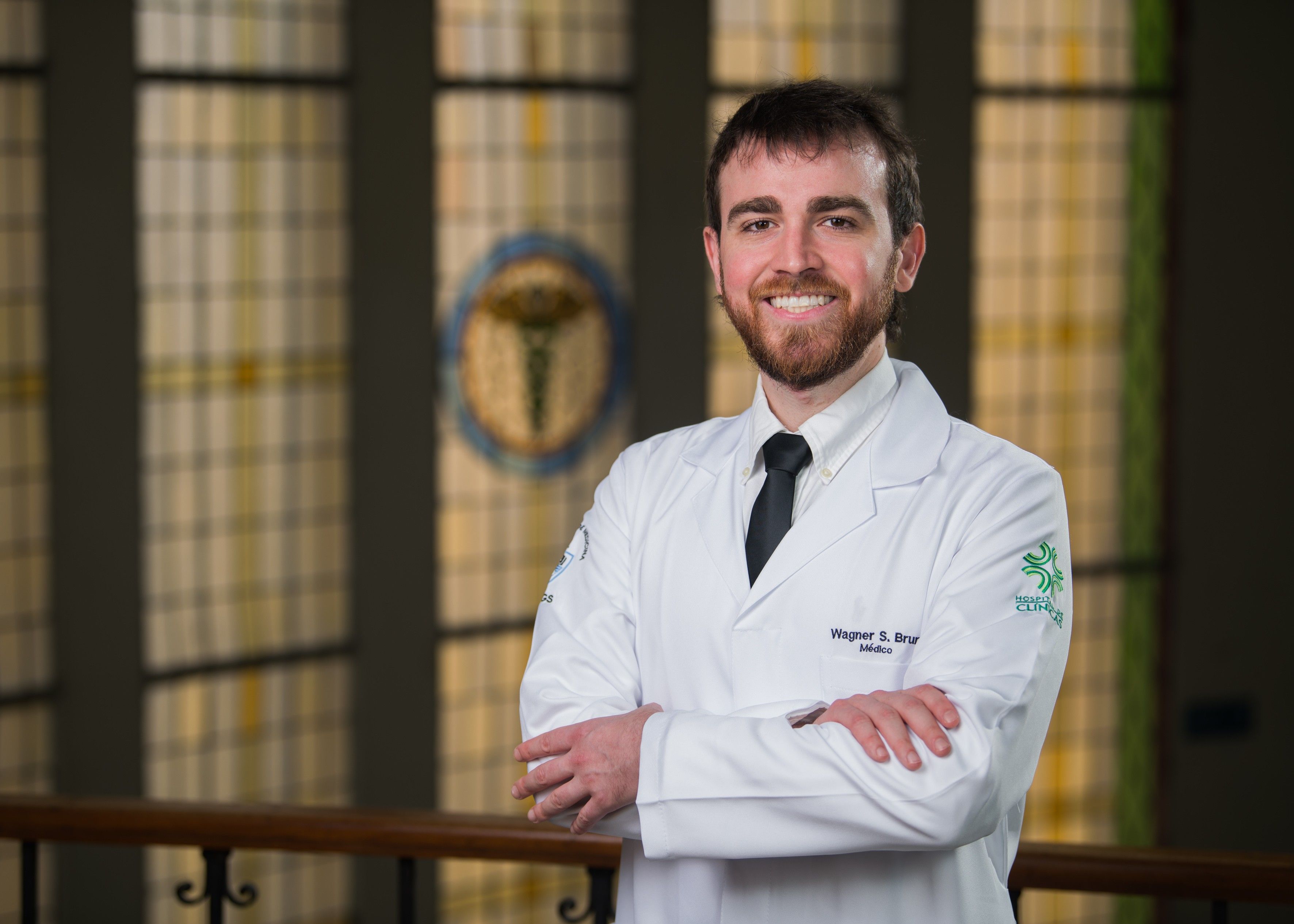 Pesquisador brasileiro premiado por avanço no diagnóstico do Alzheimer, inspirado pela avó.. Reprodução: G1