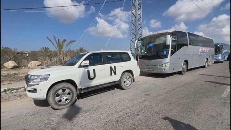 Transferência de Palestinos Doentes na Fronteira de Rafah