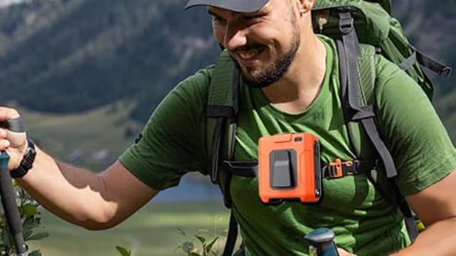 Ventilador de cintura portátil se destaca como aliado para o verão.; Reprodução: El País