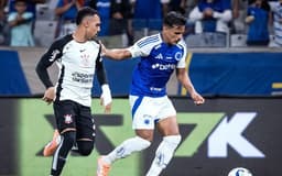 Memphis abre o placar para o Corinthians contra o Cruzeiro.. Reprodução: Esporte