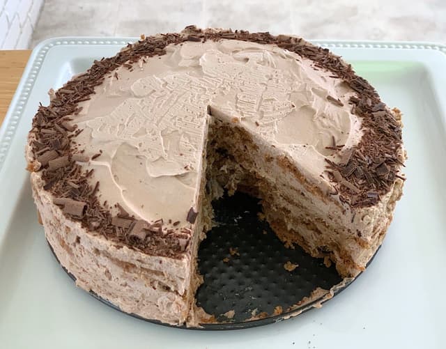 O famoso bolo de gelo de mocha da chef Ina Garten. Reprodução: Business Insider