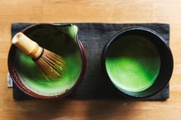 Matcha: O Superchá Verde Com Benefícios Surpreendentes