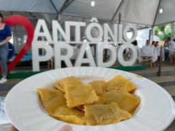 Antônio Prado, cidade italiana no RS, reúne patrimônio histórico e festivais como a FenaMassa. Legenda da imagem. Reprodução: Retorno do item 11