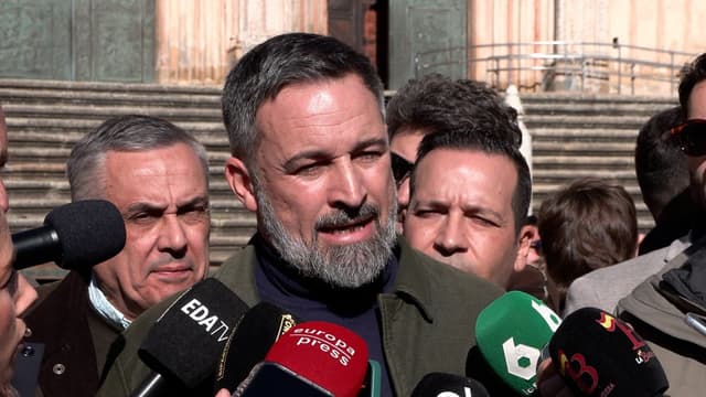 Abascal reage a Feijóo: surpresa com chamada contra corrupção após o desmantelamento do PP de Almería. Reprodução: Elpais