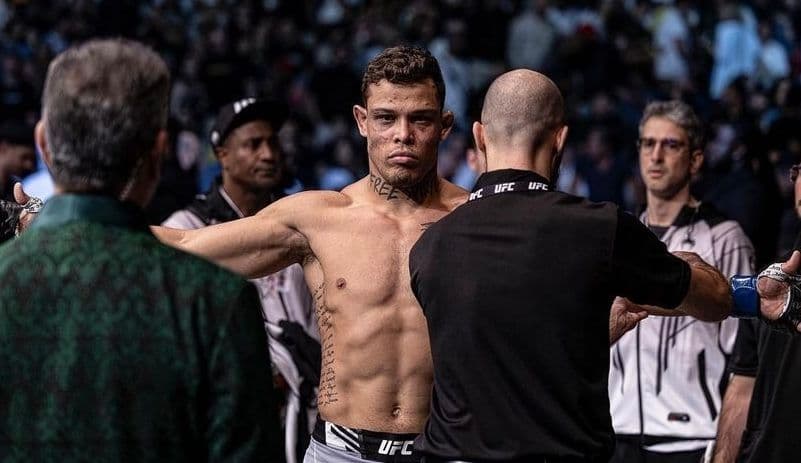 Caio Borralho desafia Robert Whittaker para luta no UFC 317