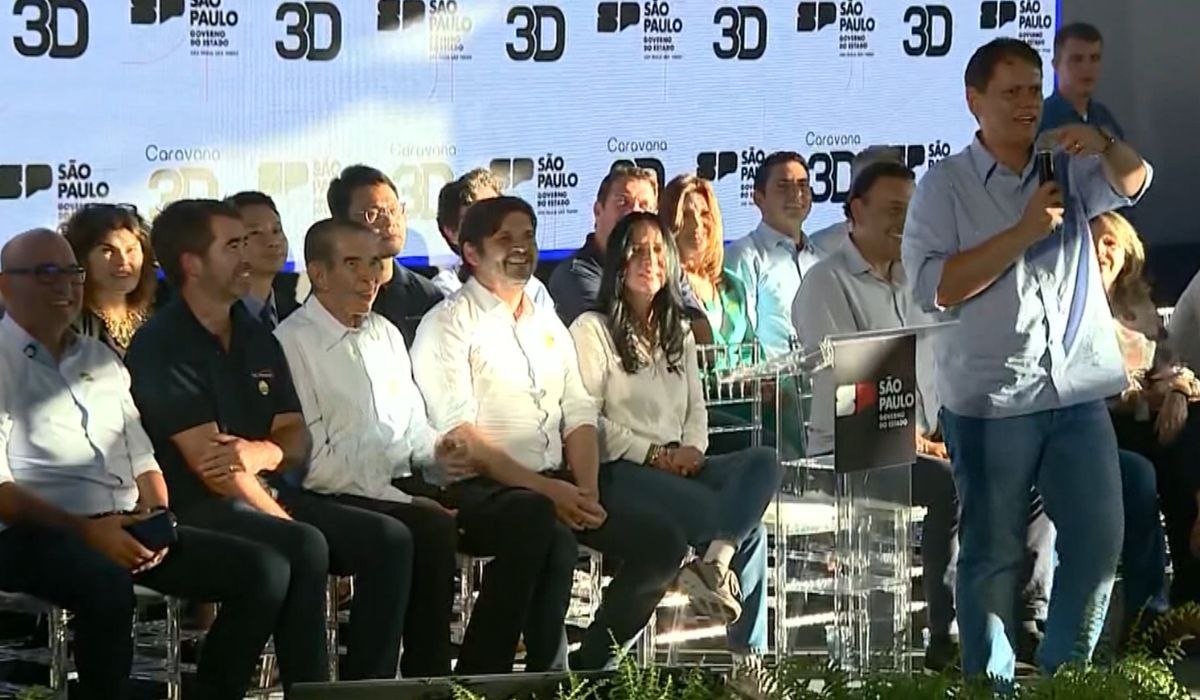 Tarcísio vistoria obras do Trem Intercidades e inaugura Fatec. Reprodução: G1