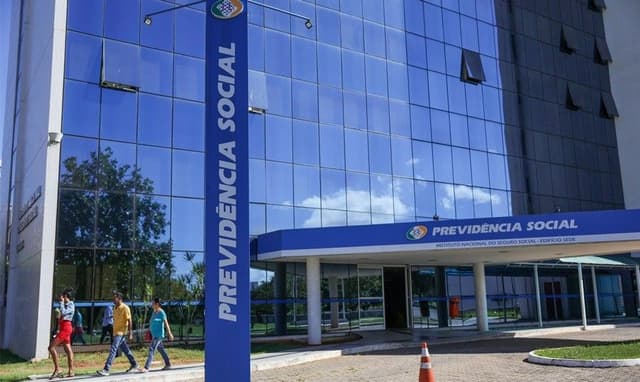 Supremo julga ação que pode custar R$ 130 bilhões em reformas previdenciárias dos anos 1990. Reprodução: Globo