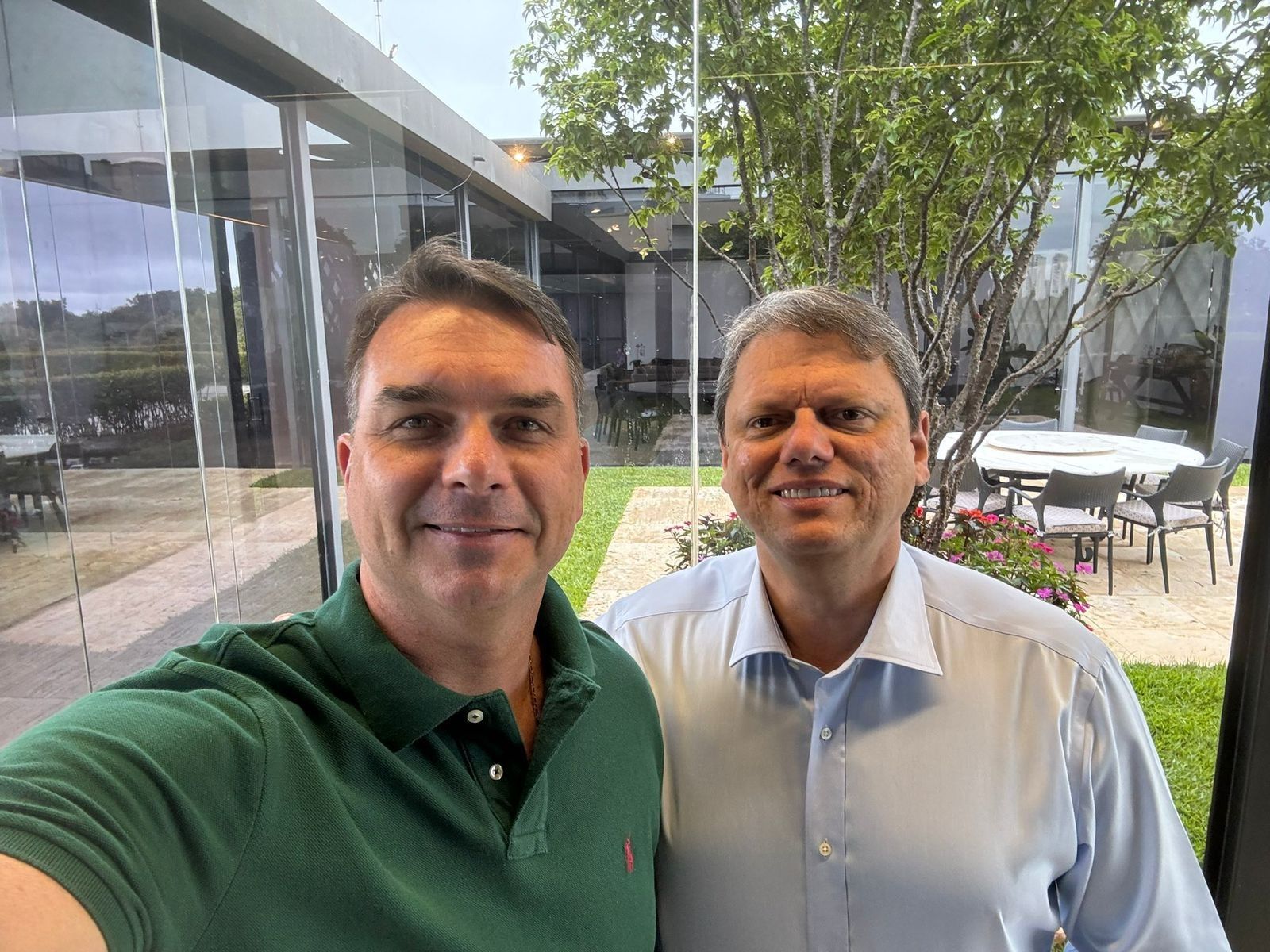 Flávio e Tarcísio se reúnem para definir palanques em São Paulo. Reprodução: Oglobo