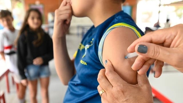 Início da Campanha Nacional de Multivacinação em Teresina, atendendo crianças e adolescentes até 14 anos. Legenda da imagem. Reprodução: Retorno do item 11