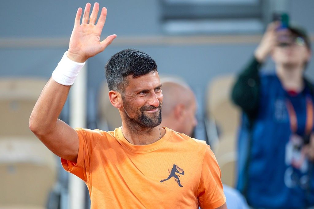 Djokovic luta contra corpo na busca por 25º Grand Slam: "É frustrante"
