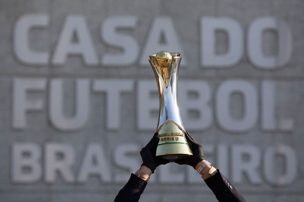Competições de futebol adiadas para 19 e 20 de abril devido a laudos técnicos pendentes. Reprodução: Globo