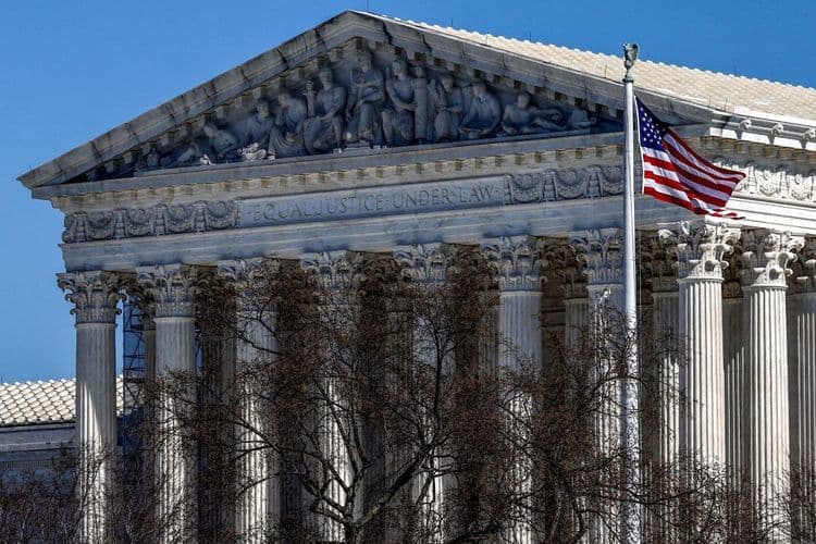 Suprema Corte decide sobre ajuda externa de Trump