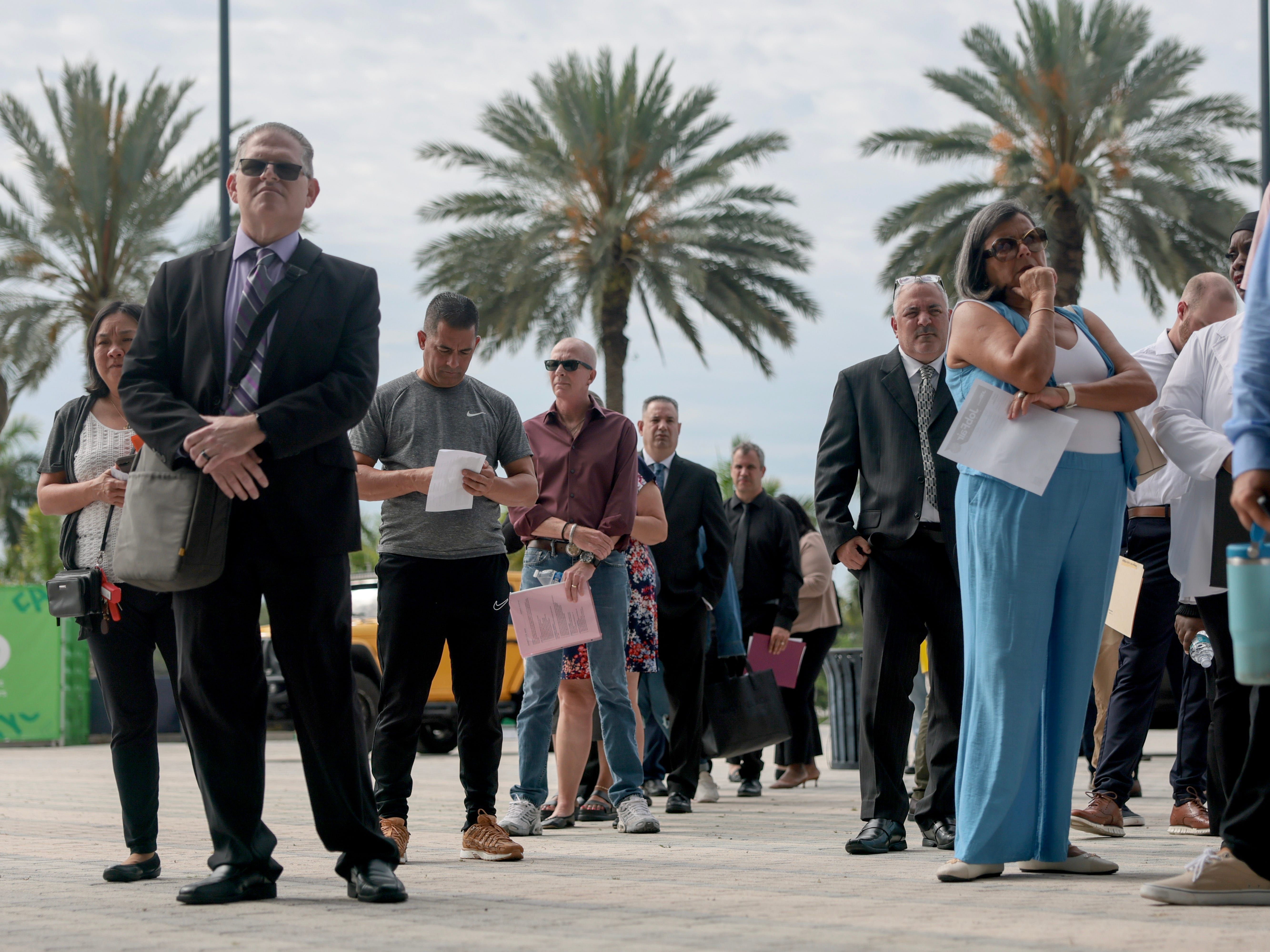 There's really only one way to get a new job these days - Foto: Business Insider