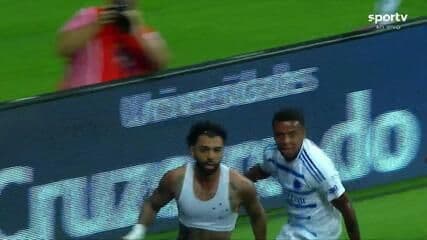 Gabi comenta gol da vitória do Cruzeiro sobre o Bahia. Legenda da imagem. Reprodução: Retorno do item 11