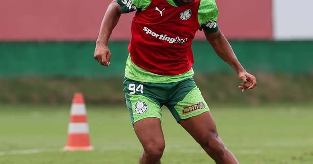 Luighi fala sobre evolução e próximo jogo do Palmeiras