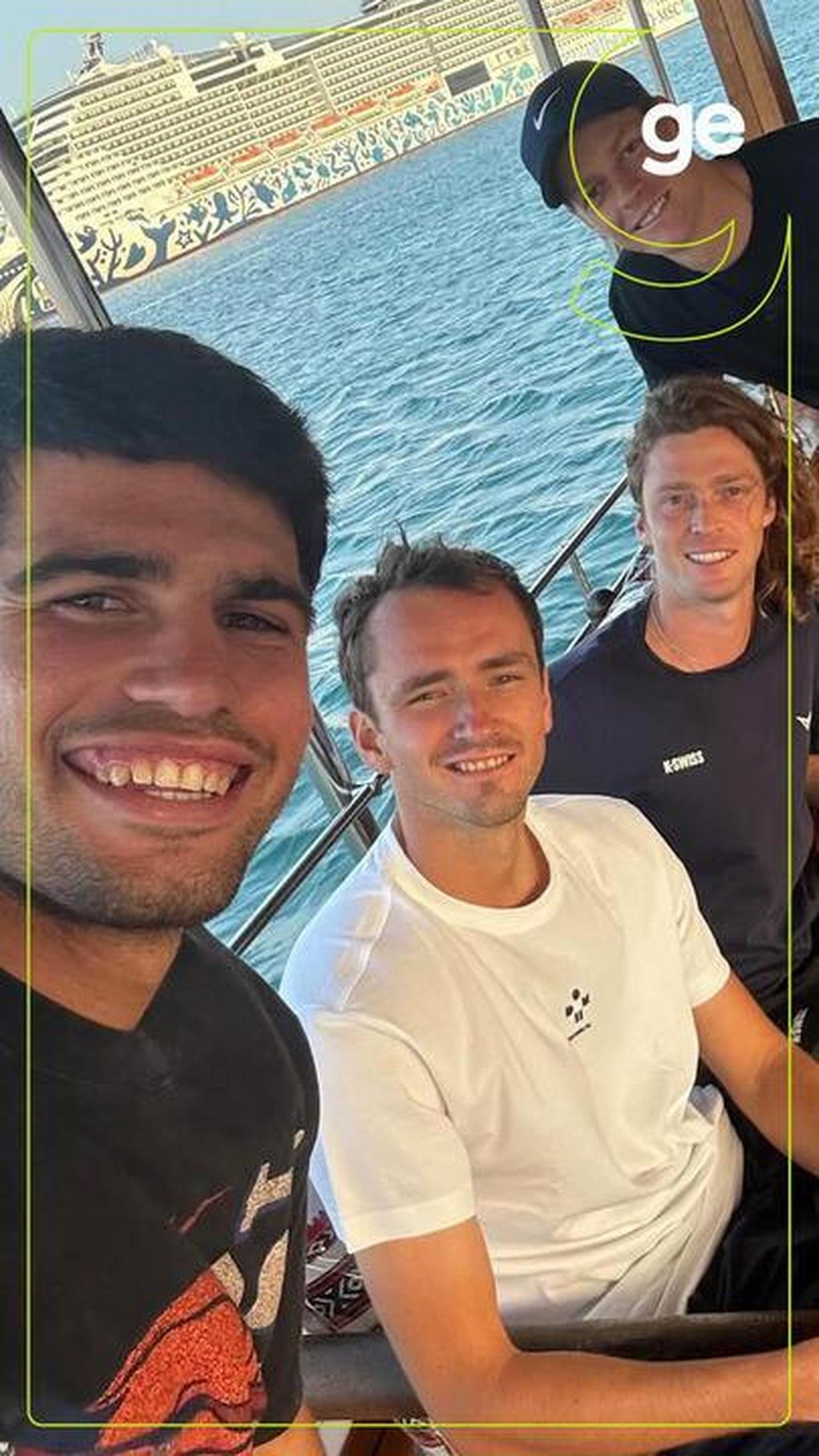 [Alcaraz mostra bastidores do título em Doha, entre bambolê e sinuca.]. Reprodução: Ge