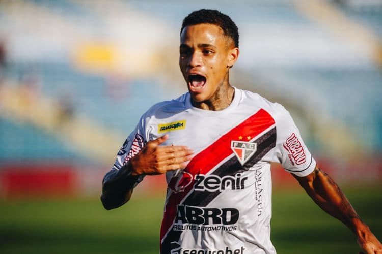 Fortaleza anuncia contratação de Allanzinho, destaque do Cearense