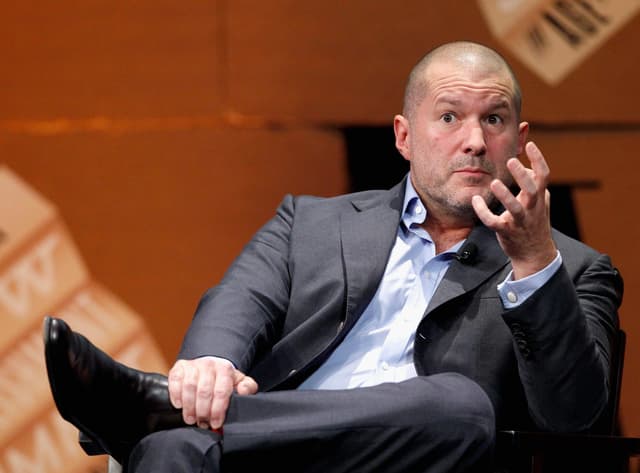 OpenAI adquire a empresa de gadgets de Jony Ive para impulsionar sua distribuição de produtos.; Reprodução: Business Insider