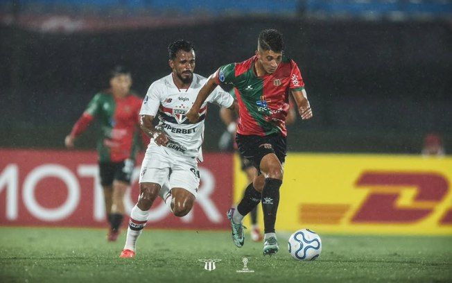 São Paulo vence na estreia da Sul-Americana, superando ventania.. Reprodução: Esporte