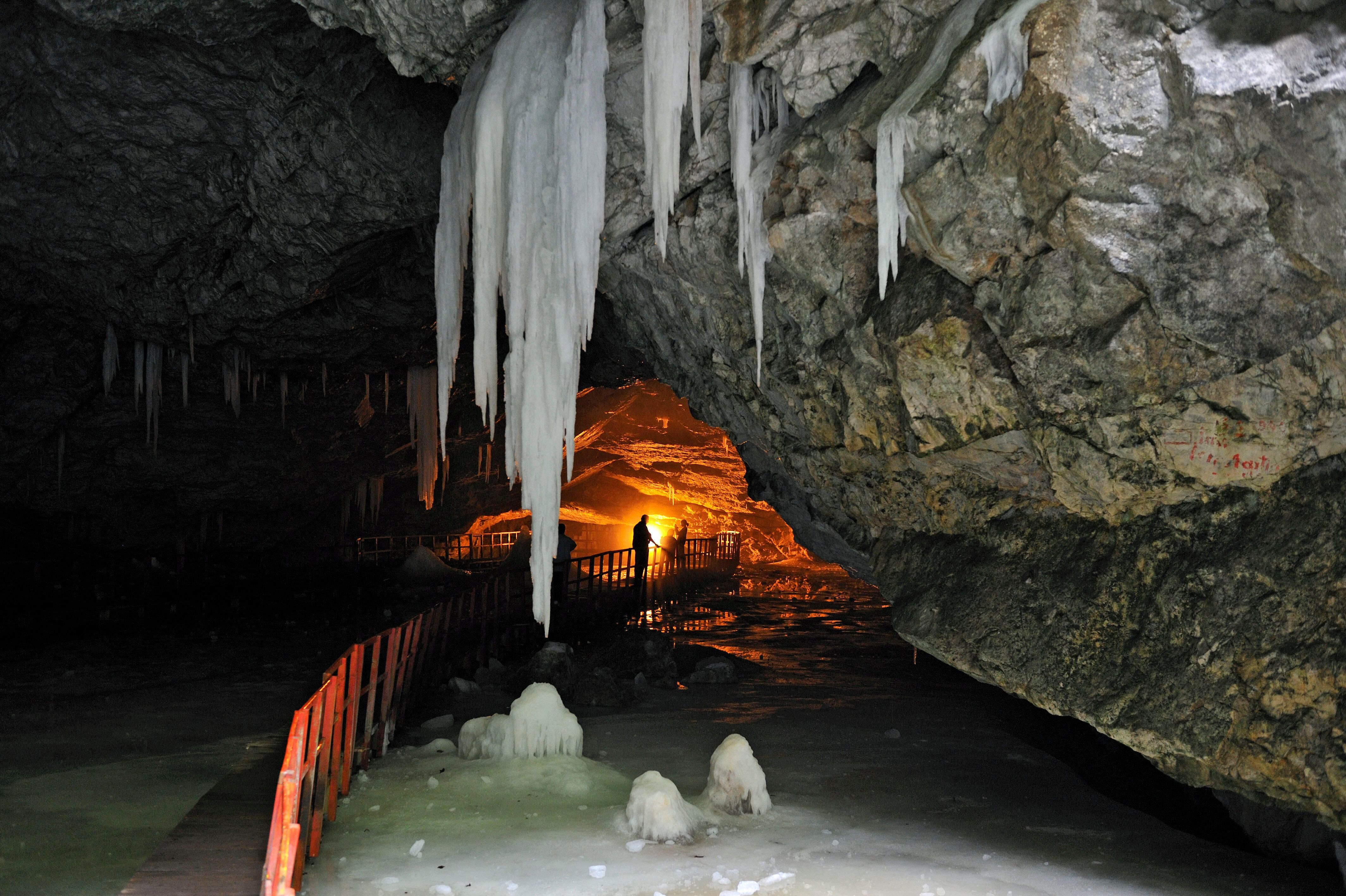 Bactéria congelada de 5 mil anos pode enfrentar superpatógenos.. Reprodução: Elpais