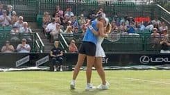 Bia Haddad celebra vitória contra Elina Svitolina nas oitavas do WTA 500 de Bad Homburg.; Reprodução: Globo