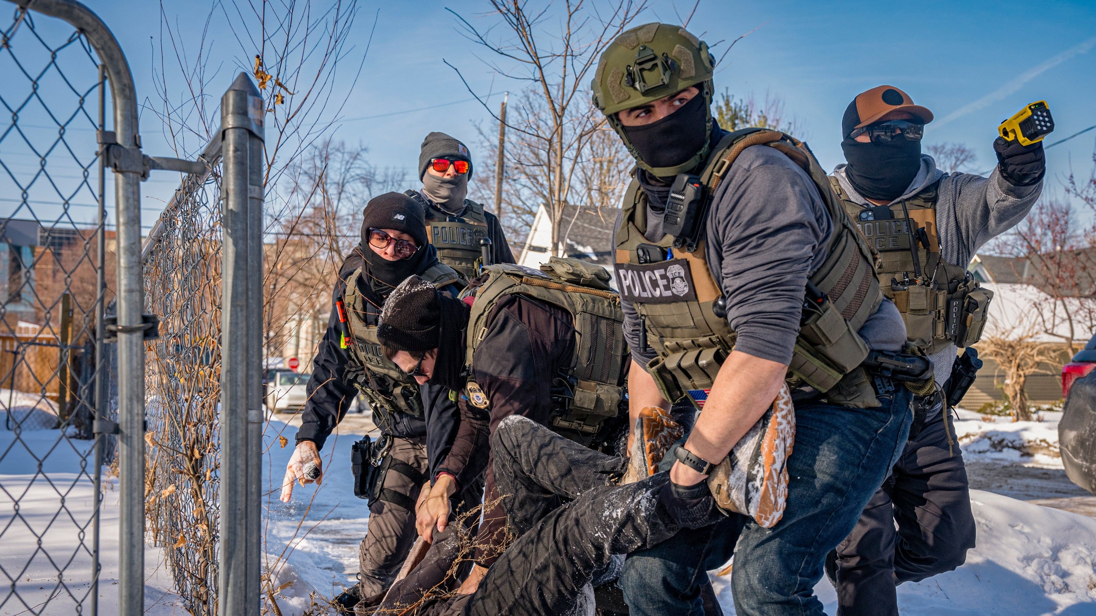 Senado corta verbas da Segurança Nacional em debate sobre a polícia migratória.. Reprodução: Elpais