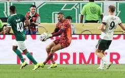 Weverton comete falha e Palmeiras é eliminado do Mundial, relembrando a de 1999. Reprodução: iG Esporte
