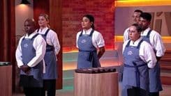 Ana Maria Braga apresenta o desafio da noite aos mentores do Chef de Alto Nível. Reprodução: Globo.
