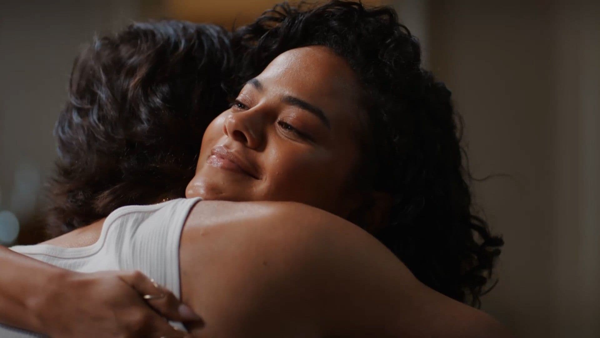 Vilã busca reconciliação com o pai após desentendimento com Raquel. Reprodução: Globo