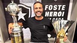 Ex-técnico do Botafogo e ex-esposa após 30 anos de relacionamento. Reprodução: itatiaia.com.br