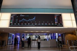 Ibovespa Futuro cai com incertezas no Oriente Médio; BC e Fazenda ficam no radar
